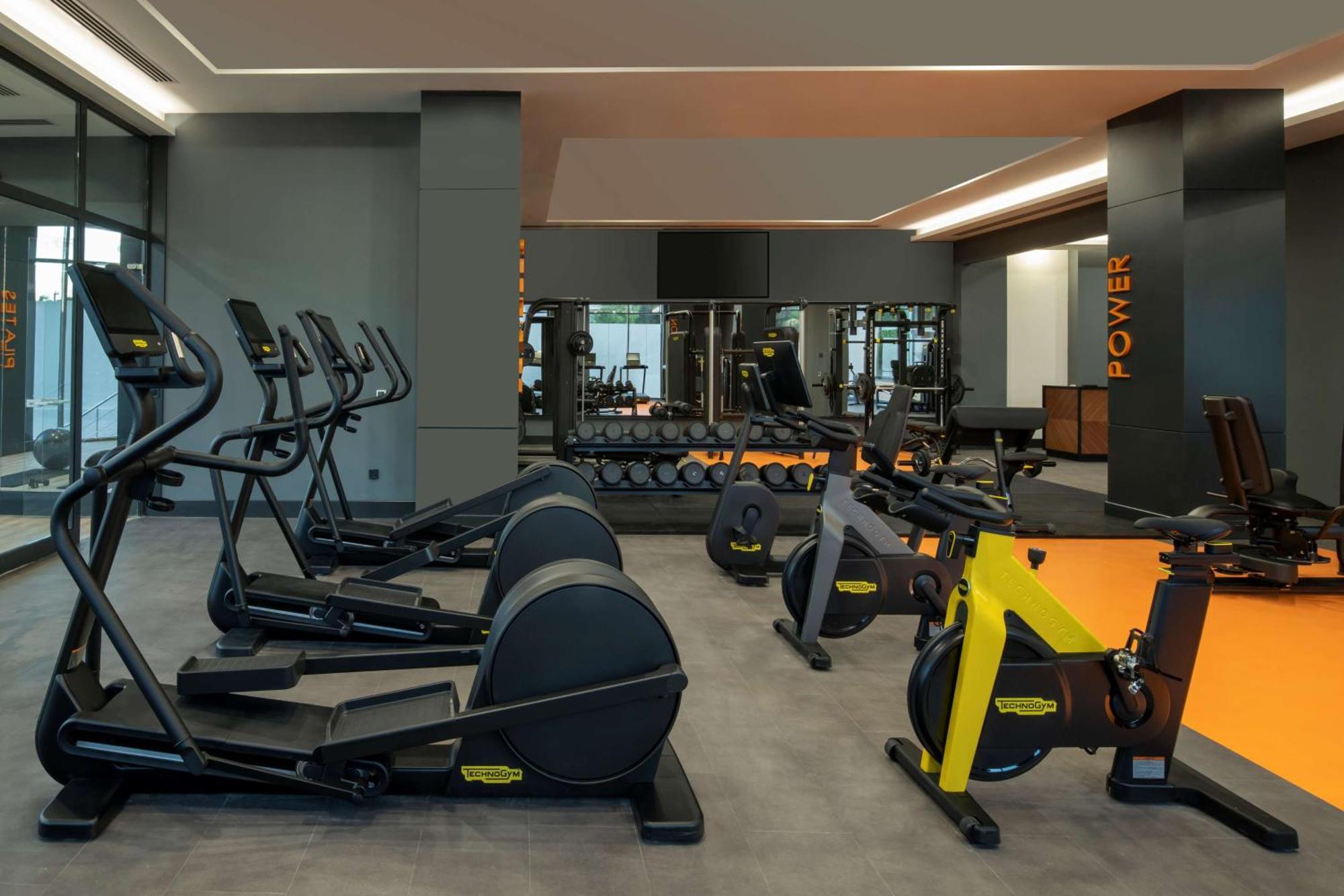 Hotel Doubletree By Hilton Manisa Exterior foto